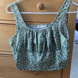 GREEN TANK CROP TOP W/WHITE FLOWERS